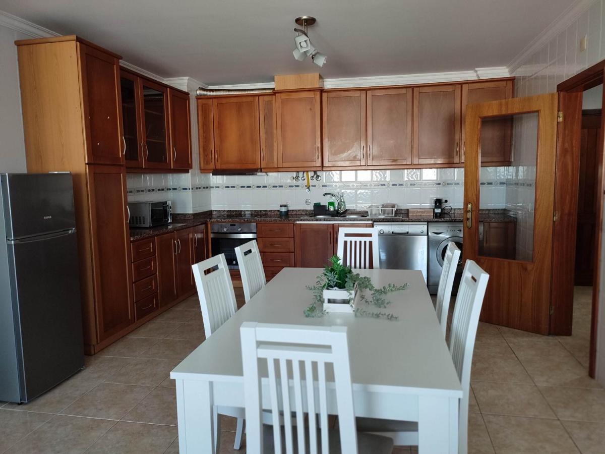 Big Wave House Apartment Назаре Екстериор снимка